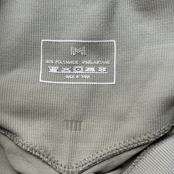 IMI High-Waisted Green Leggings Scrunch Back Detail Size M - Picture 3 of 11